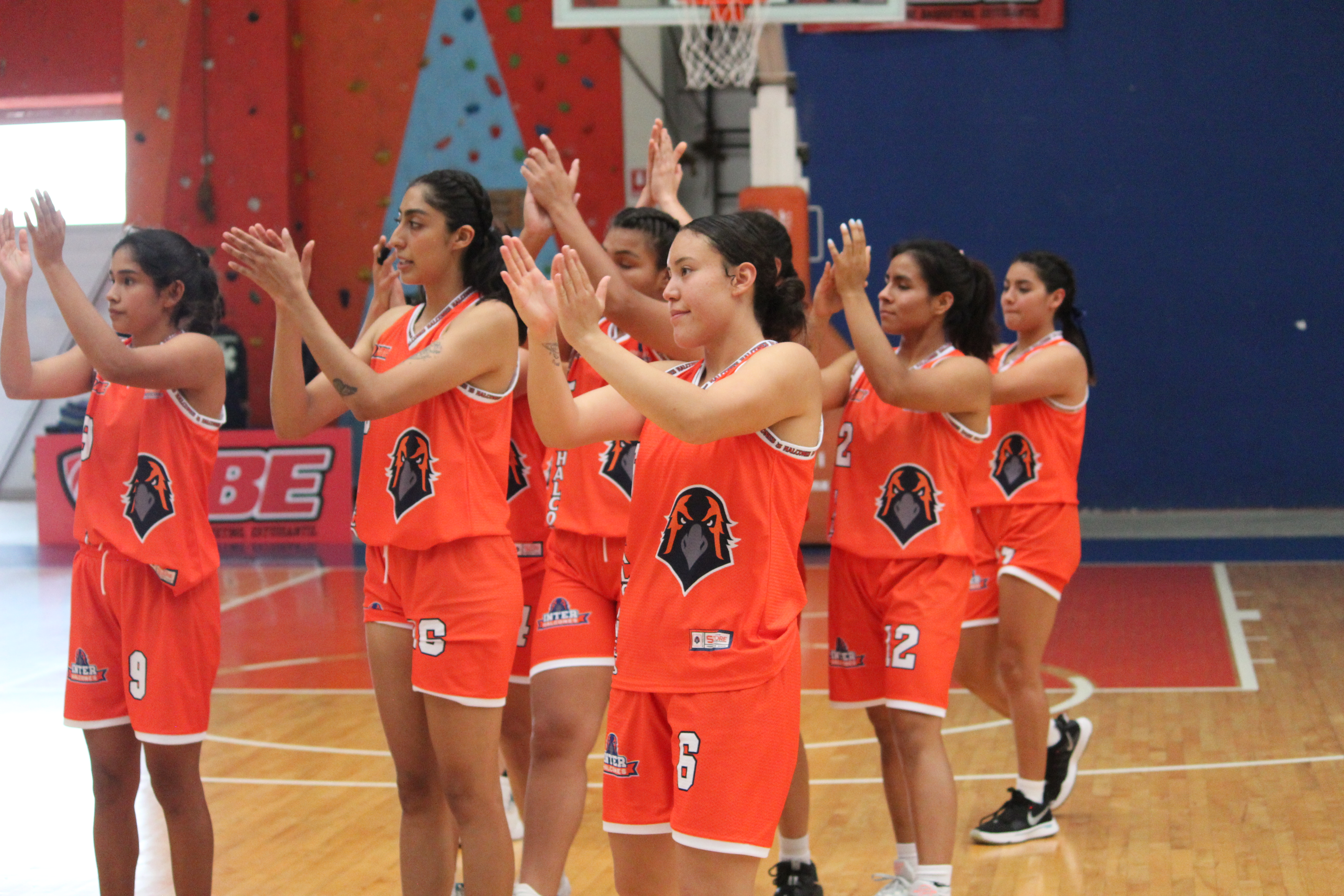 Halcones toman ritmo con par de triunfos en el Nido Naranja