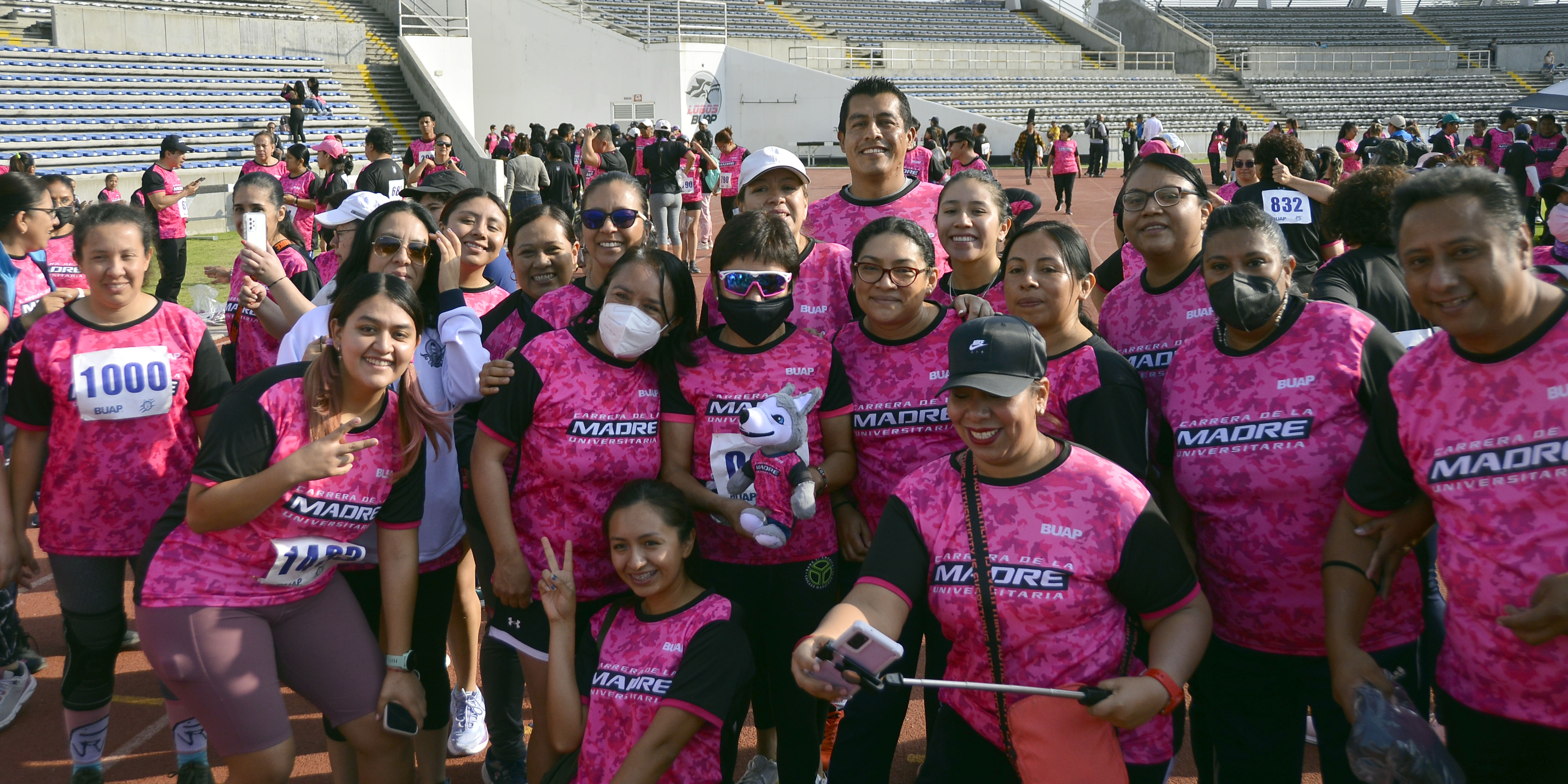 Triunfa carrera de la Madre Universitaria de la BUAP