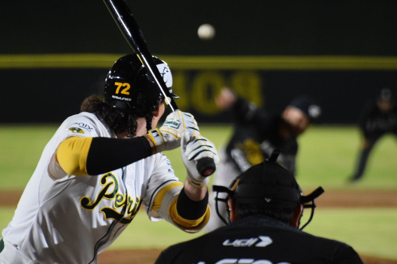 Regresan los errores y las derrotas a Pericos