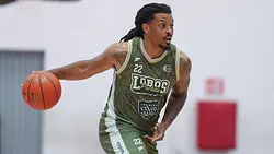 Elías King rompe récord de puntos para el básquetbol de Puebla