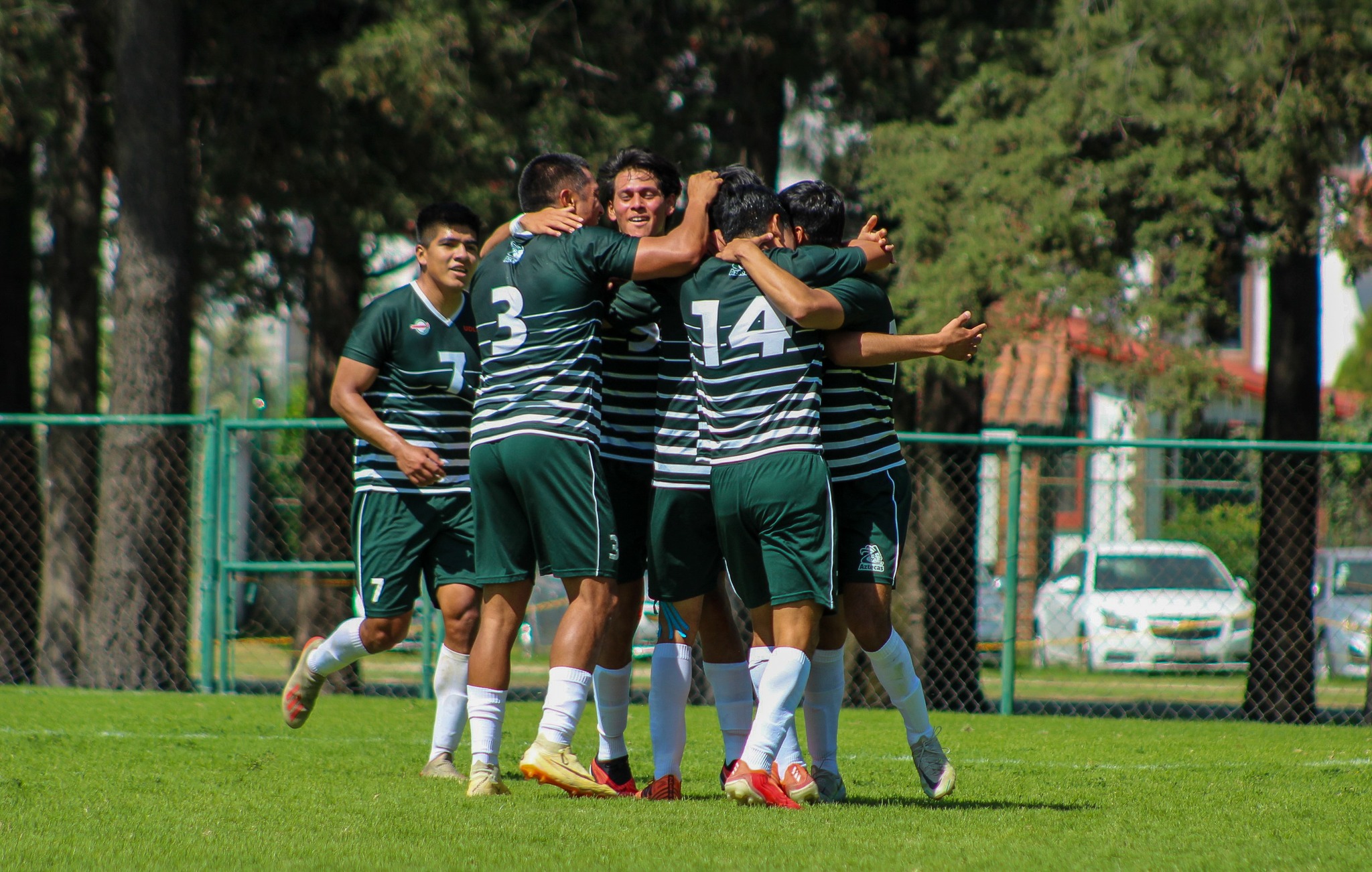 UDLAP se lleva el clásico tras golear a UPAEP