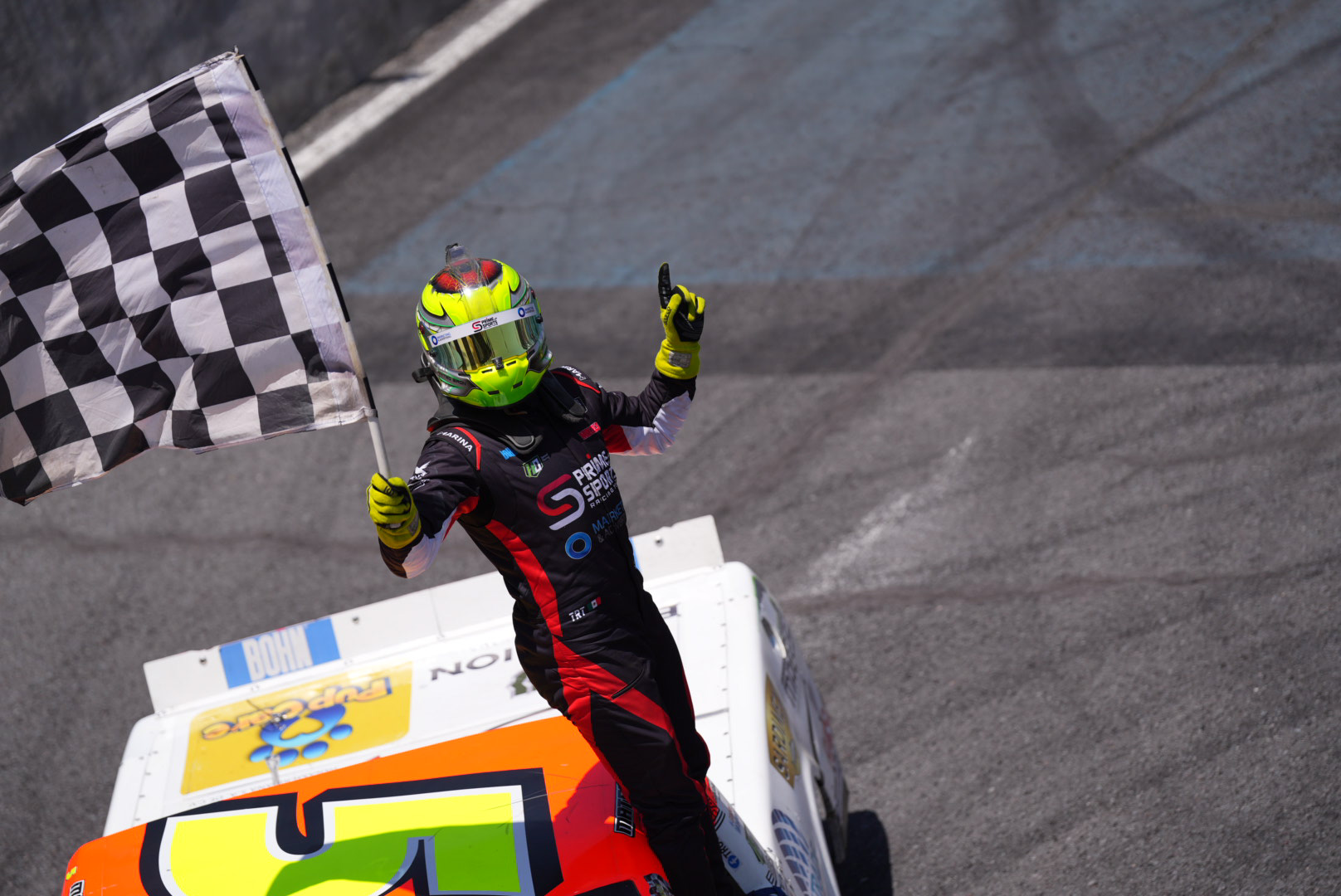 Mateo Girón va por récord de triunfos en Trucks Nascar México