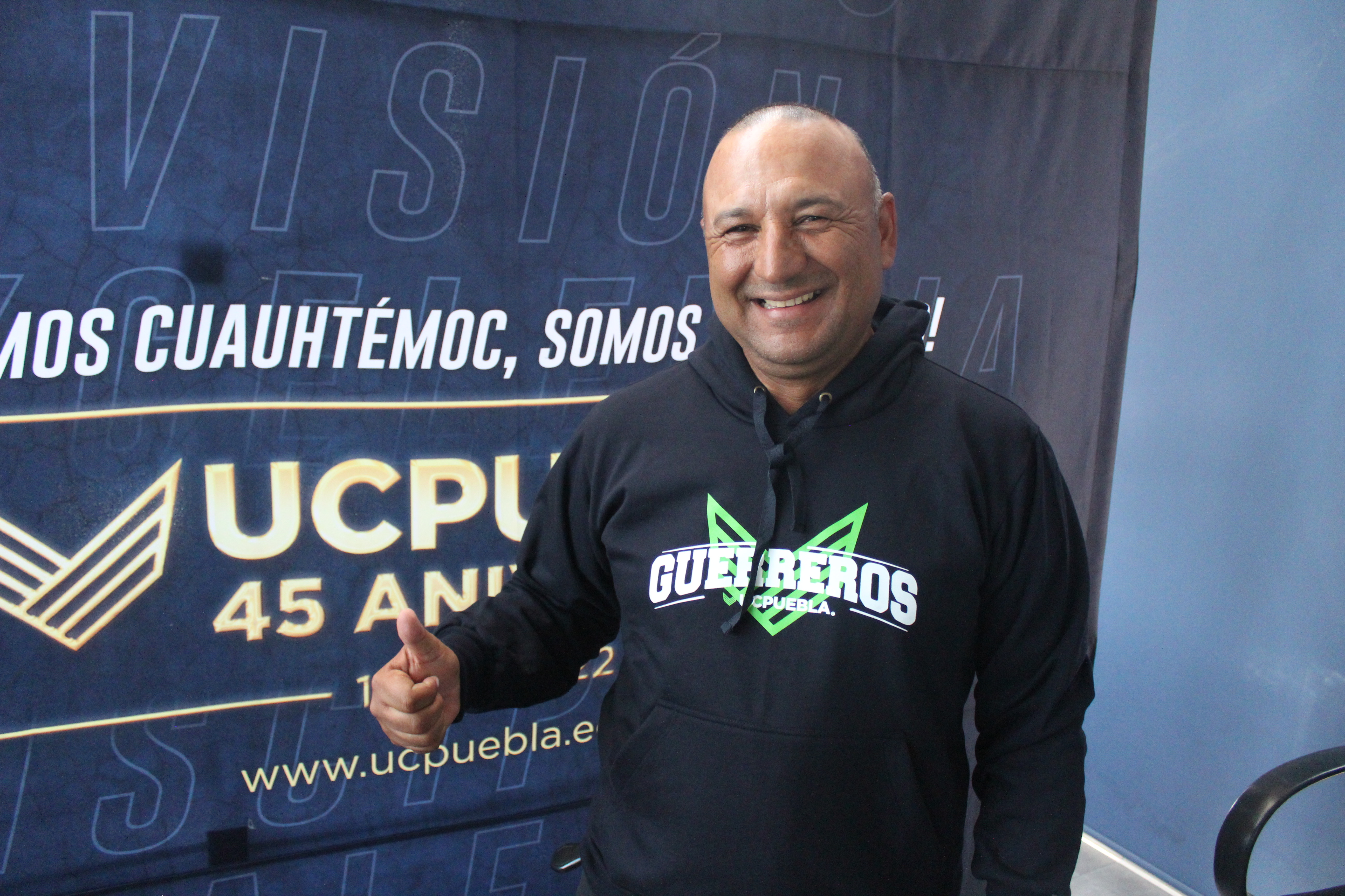 Universidad Cuauhtémoc estrena líder en futbol