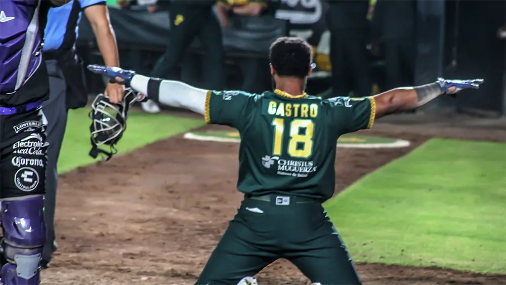 En noche de locura, Pericos ganó el primero del año