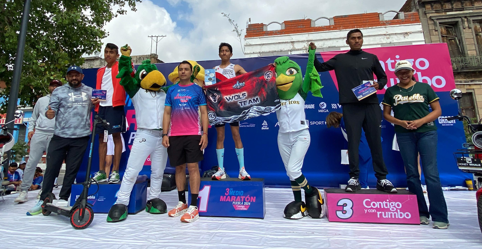 Marcela Seynos y Rodrigo Fuentes se llevan el 3er Medio Maratón Puebla 2024