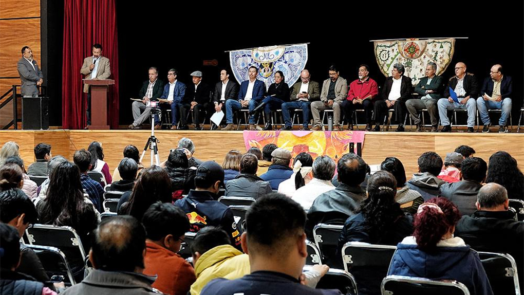 Huamantla se suma a la defensa de la tauromaquia con exitoso foro taurino