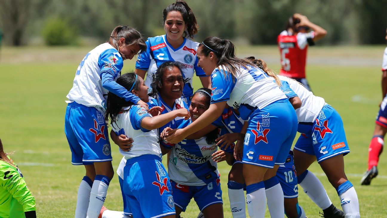 Puebla Femenil despide al plantel fundador