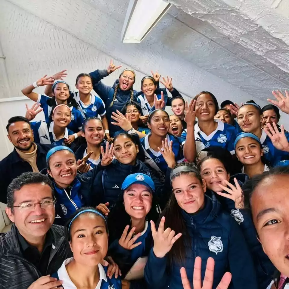 Termina gestión de Leopoldo Aguilar como director deportivo del Club Puebla Femenil