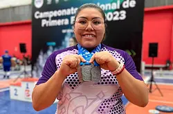 Multimedallista Wendy Reyes es reconocida por el Senado