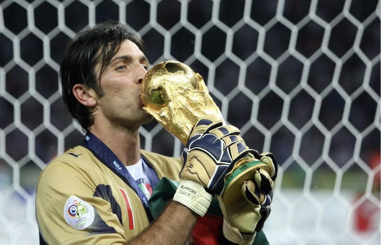 Arrivederci: Buffon confirma su retiro del fútbol profesional