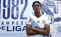 Juliet Nalukenge será la primera africana del Puebla Femeneil